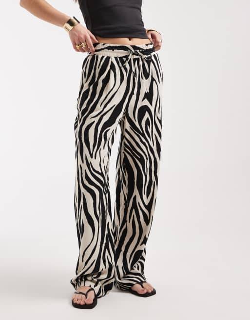 Vero Moda linen blend tie waist pants in zebra print, 2 of 5
