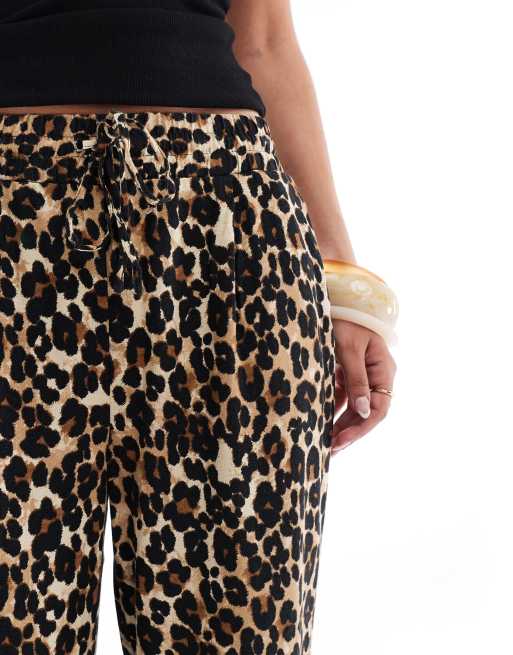 Vero Moda linen touch wide leg trousers in leopard print , 3 of 5