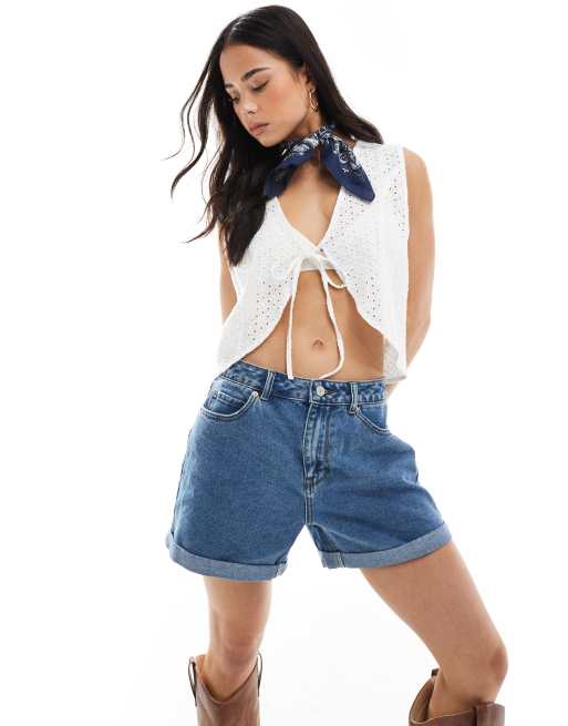 Vero Moda – Locker geschnittene Jeans-Shorts in Mittelblau mit umgeschlagenem Saum, 2 von 5