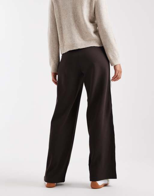 Vero Moda – Lockere Schlupfhose in Schokobraun mit seitlichem Streifen, 3 von 5