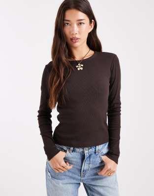 Vero Moda Long Sleeve Baby Ribbed Top In Brown