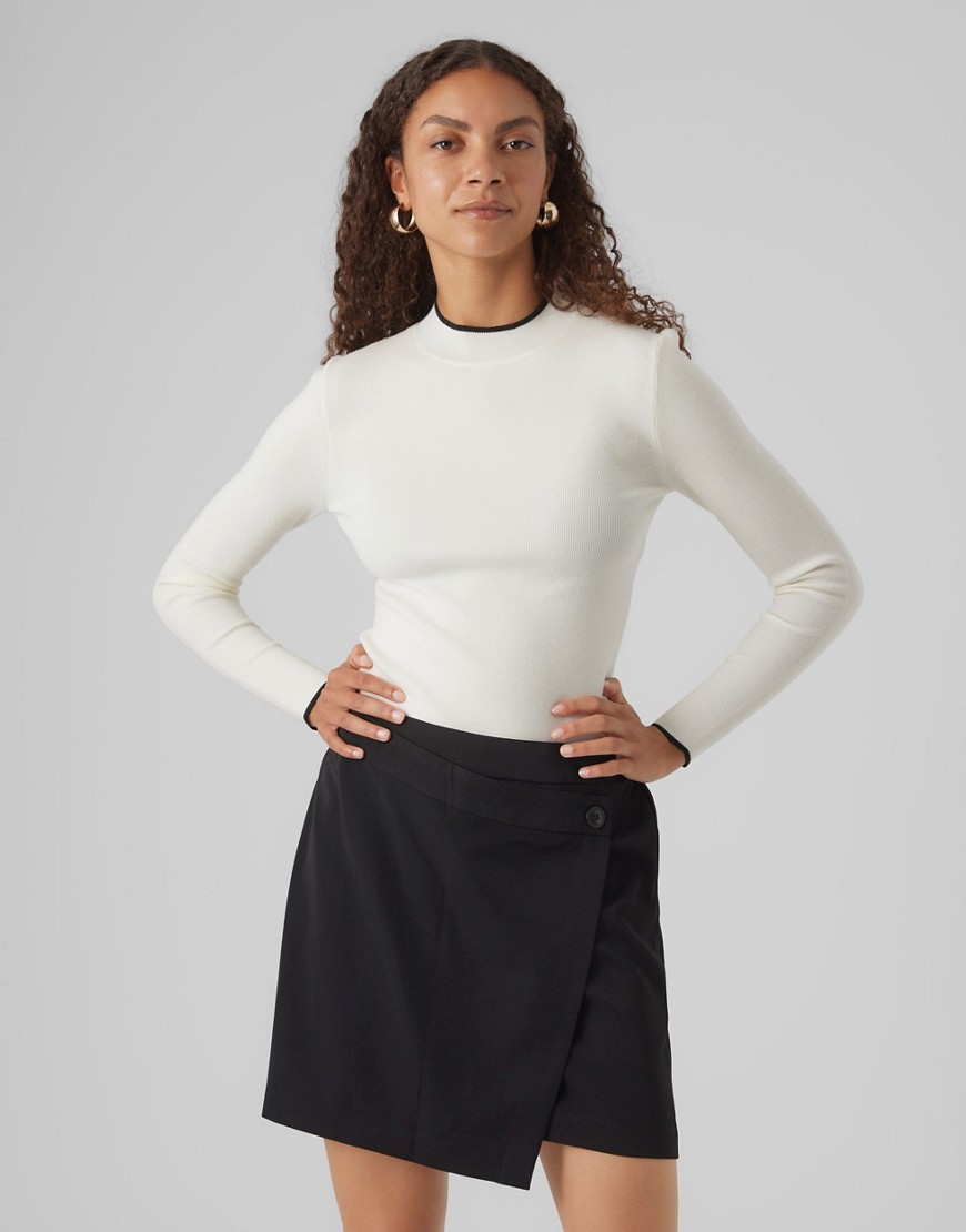 Vero Moda long sleeved ribbed top with contrast tipping in mono-Black