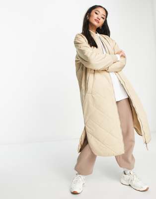 Vero Moda longline diamond quilted coat in cream-Neutral