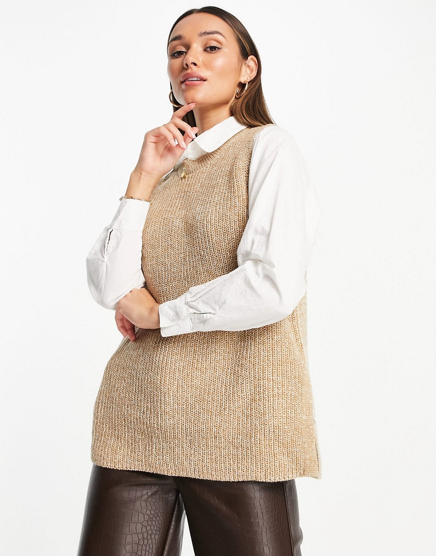 Vero Moda longline knitted vest in beige-Brown