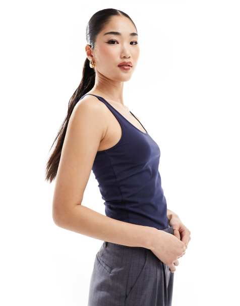 Vero Moda longline singlet top in navy - view 1