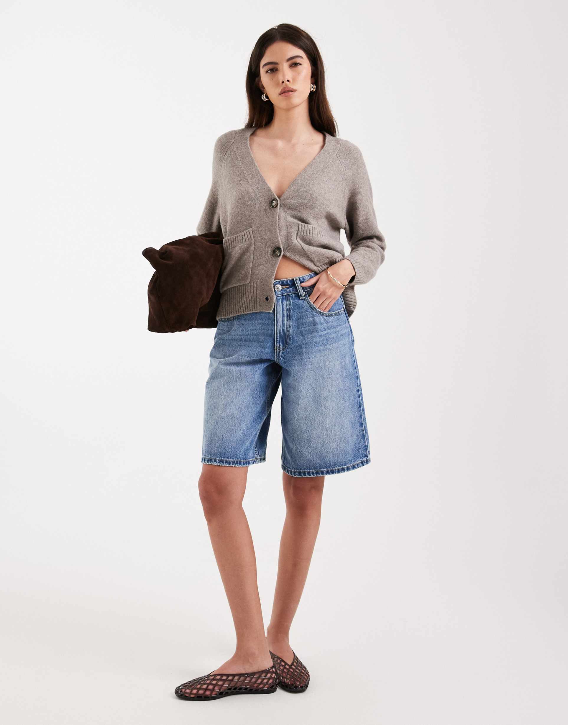 vero moda longline wide leg shorts in medium blue denim