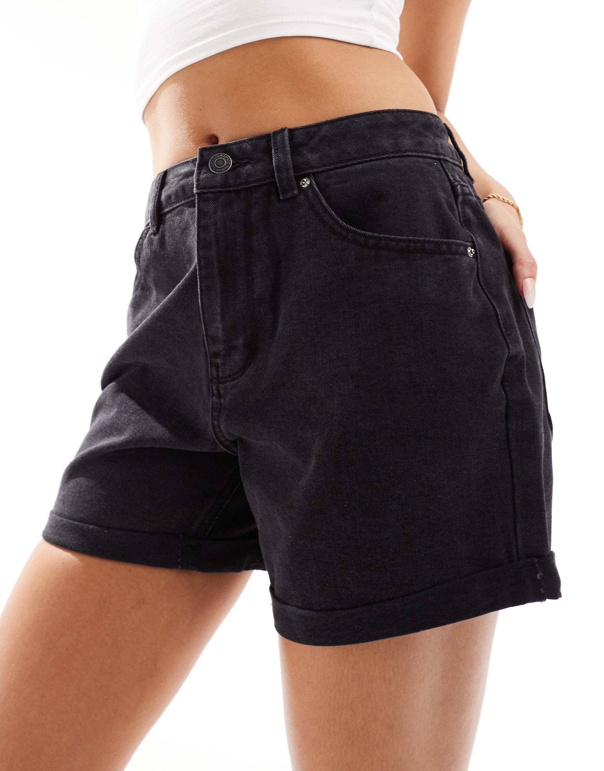 vero moda loose denim shorts with cuffs in washed black
