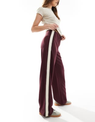 Vero Moda Loose Pull On Pants With Side Stripe In Red