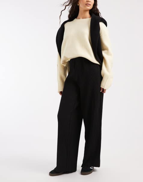Vero Moda loose pull on plisse trousers in black - view 1