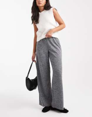 Vero Moda Vero Moda loose pull on trousers in salt and pepper marl-Black