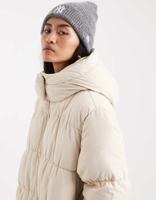 Vero Moda – Luxe – Gräddvit oversize pufferkappa, 3 av 4