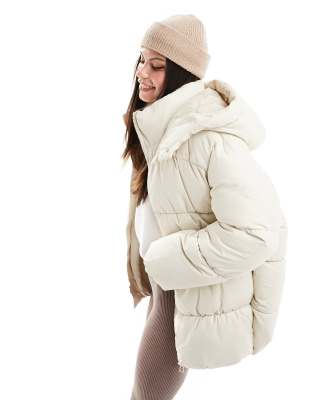 Vero Moda luxe oversized puffer coat in cream