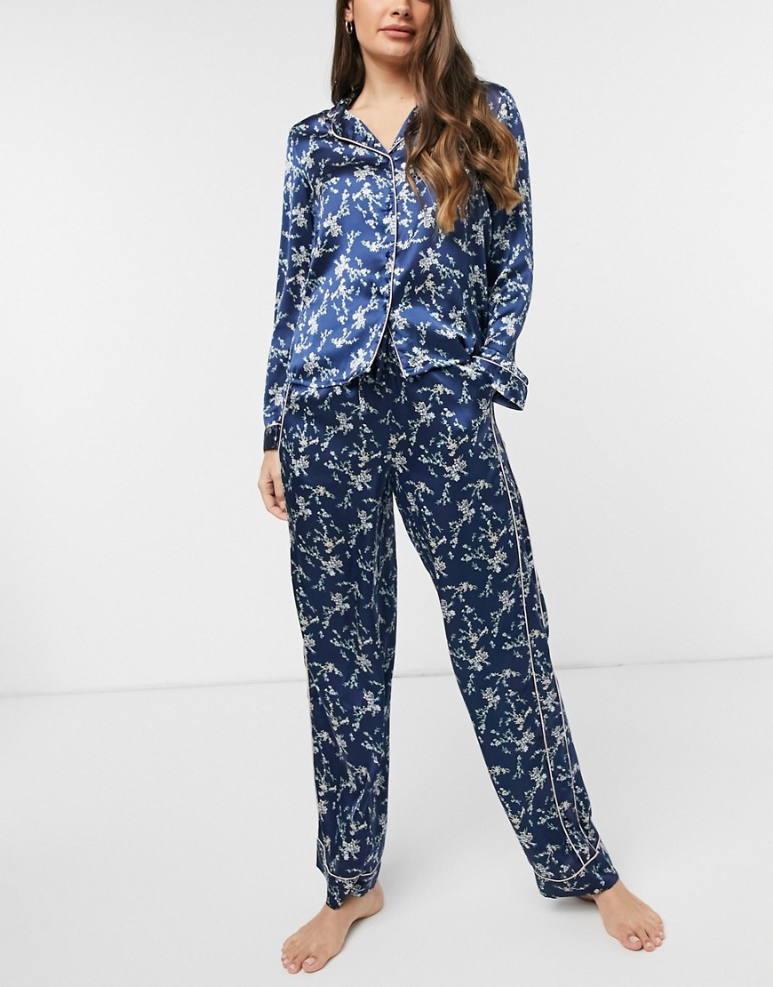 Vero Moda – Marinblå blommig pyjamas i satin