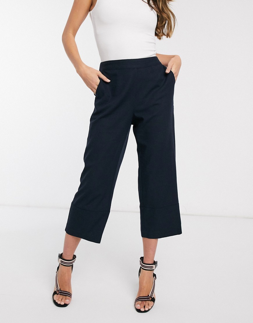 Vero Moda – Marinblå culotte-byxor i linnetyg