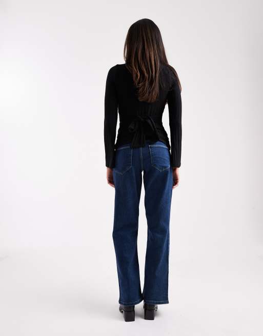 Vero Moda Maternity – Ciemnoniebieskie jeansy z prostymi nogawkami i pasem nad brzuchem, 3 z 5