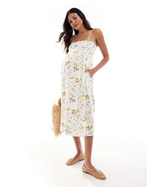 Vero Moda Maternity – Easy – Gesmoktes, knöchellanges Umstands-Trägerkleid in Weiß geblümt - view 1