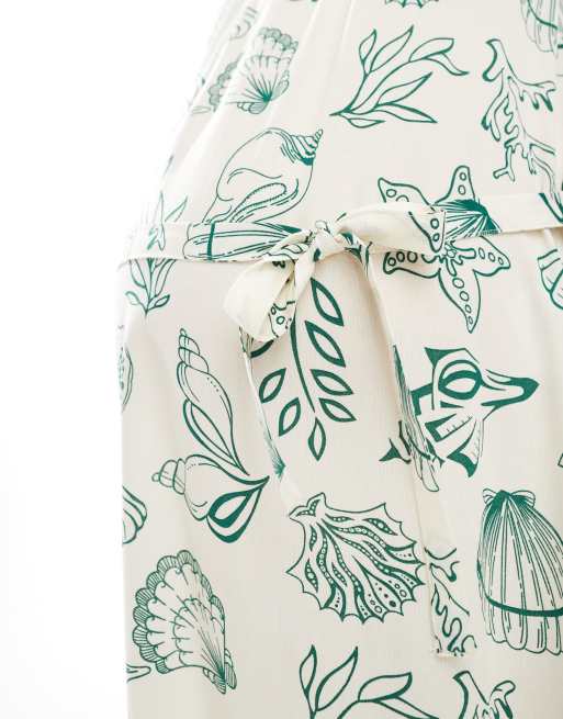 Vero Moda Maternity – Easy – Knöchellanges Trägerkleid mit auffälligem Unterwasserwelt-Muster, 4 von 4