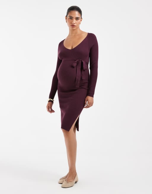 Vero Moda Maternity geripptes Strick-Midikleid mit langen Ärmeln und Gürtel-Detail in Burgunderrot, 2 von 4