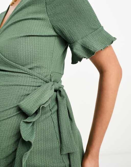 Vero Moda Maternity - Mini jurk met ruches en overslag aan de voorkant in kaki, 2 van 4
