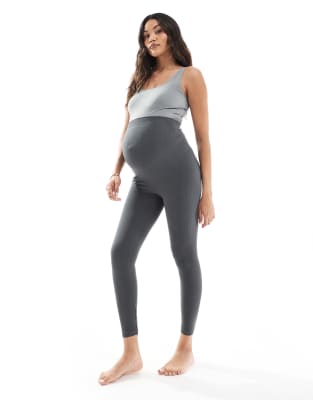 Vero Moda Maternity - Nahtlose, gerippte Leggings in Asphalt-Grau, Umstandsmode