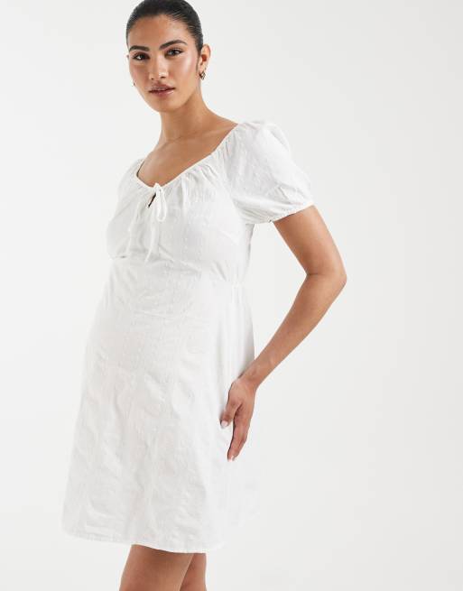 Vero Moda Maternity - Robe courte tendance folk en broderie anglaise de coton avec manches bouffantes - Blanc, 2 de 4