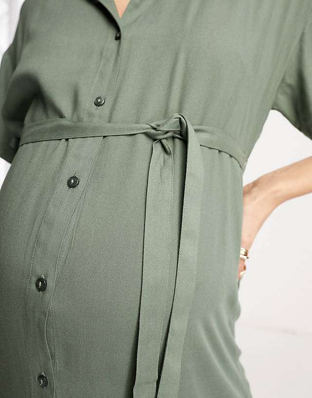 Vero Moda Maternity t-shirt midi dress with tie belt in green GN9021