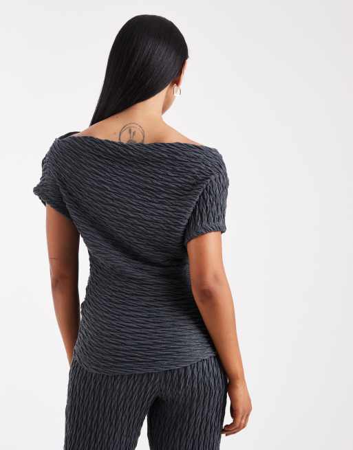 Vero Moda Maternity textured jersey off shoulder drapey top co-ord in asphalt grey, 4 of 4
