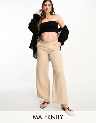 Vero Moda Maternity textured soft pants in cream-White