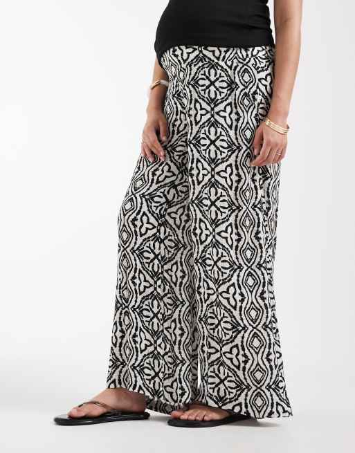 Vero Moda Maternity wide leg pants in black tile print, 5 of 5