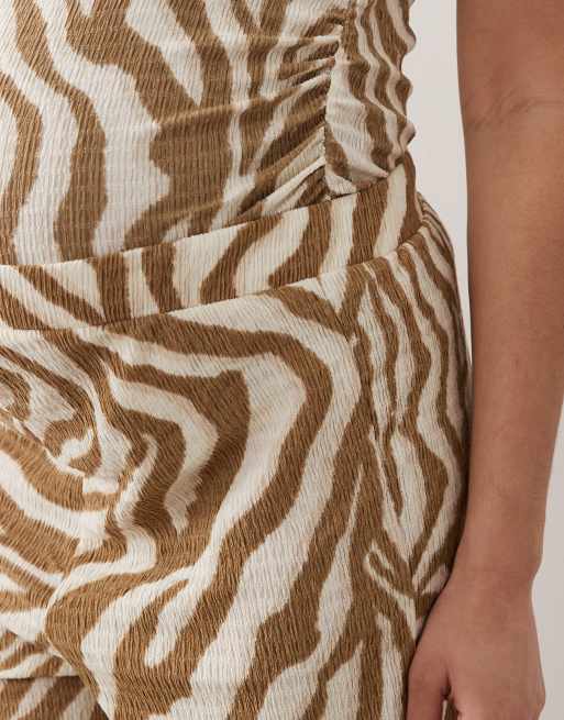 Vero Moda Maternity wide leg textured jersey pants in birch abstract print (part of a set), 3 of 5
