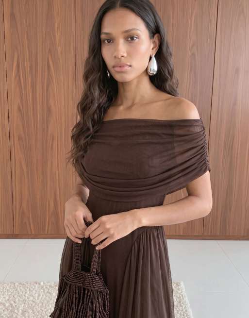 Vero Moda maxi jurk met halve mouwen en capedetail in koffiebruin, 2 van 3