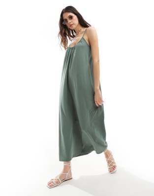 Vero Moda - Maxi-Trägerkleid zum Reinschlüpfen in Khaki-Grün