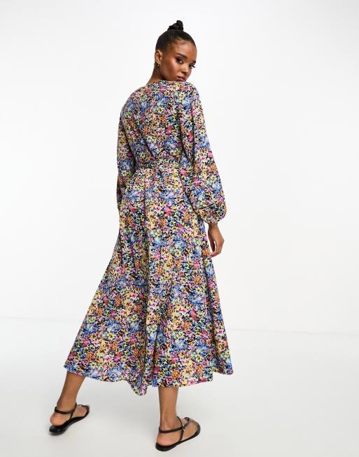 Vero Moda Midi jurk met overslag en lange mouwen in bloemenprint