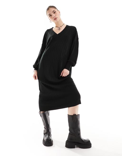 Vero Moda – Midi-Pulloverkleid in Schwarz mit V-Ausschnitt