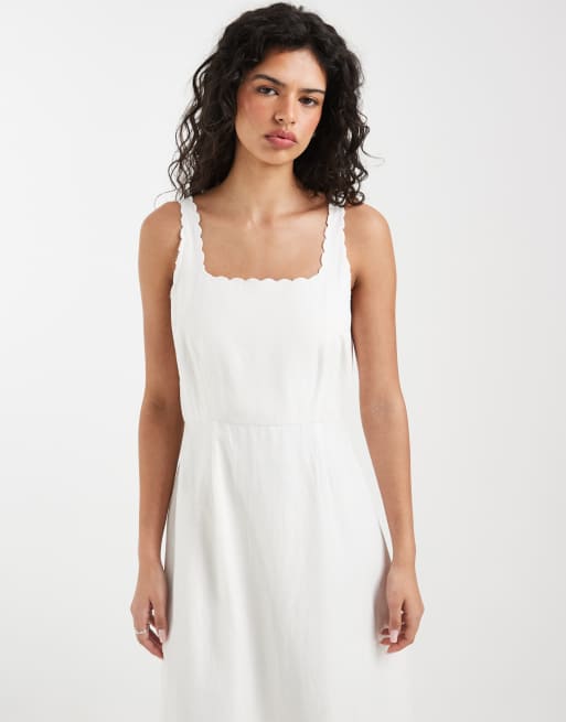 Vero Moda – Midi-Trägerkleid in weißer Leinenoptik mit Bogenkante und eckigem Ausschnitt, 3 von 4