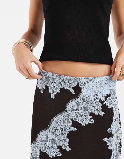 Vero Moda Midirock mit hoher Taille aus Satin mit Spitzendetail in Schokobraun, 2 von 5