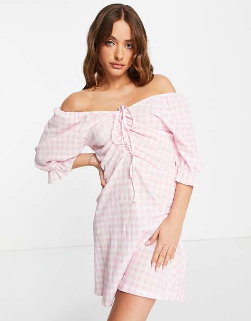 Vero Moda - Milkmaid-minikjole med bindebånd foran i lyserødt gingham-tern