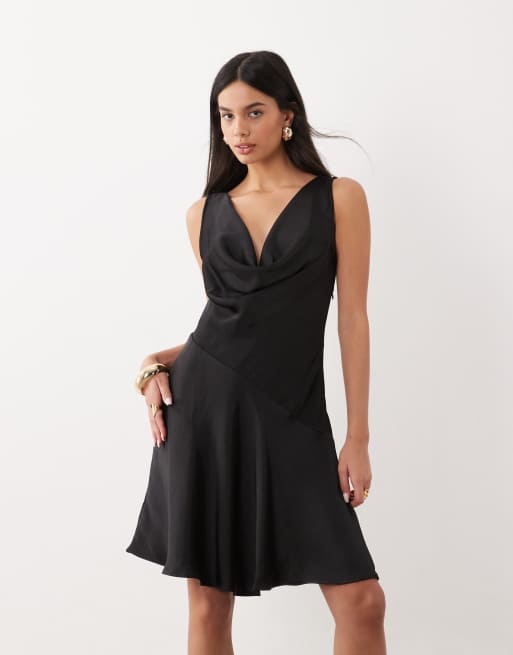 Vero Moda mini abito in raso con dettaglio in vita nero, 1 di 4