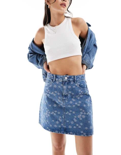 Vero Moda - Mini-jupe trapèze en jean avec fleurs brodées - view 1