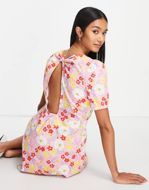 Vero Moda - Mini jurk met geknoopte, open achterkant en retro bloemenprint, 3 van 4