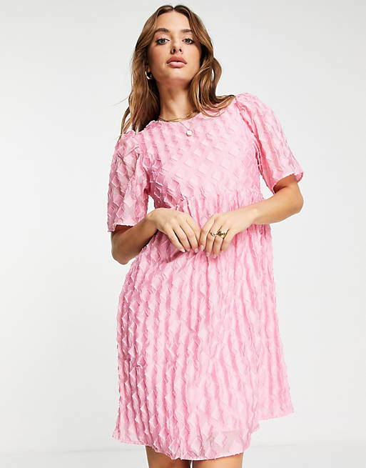 Vero Moda - Mini jurk met pofmouwen en print in roze