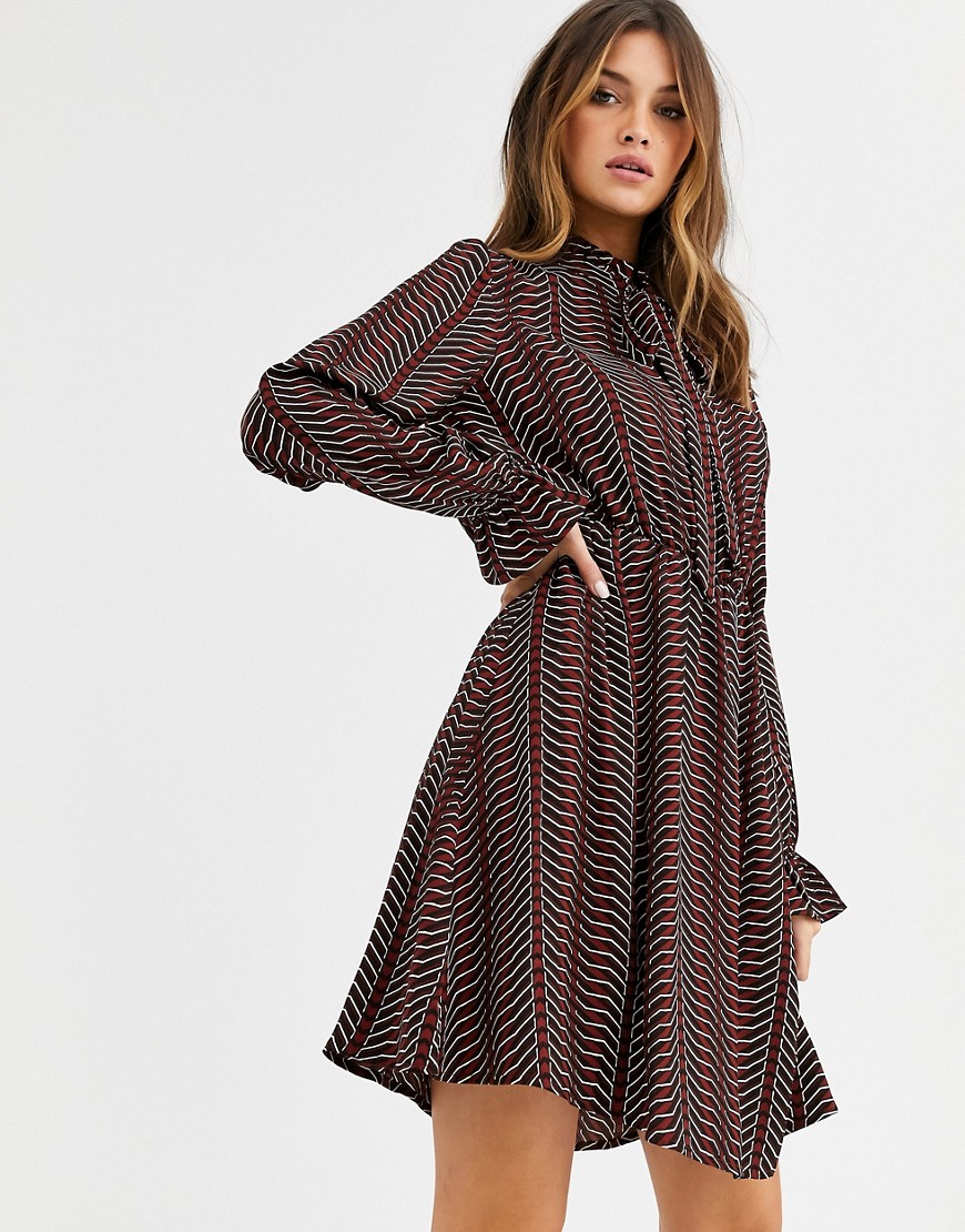 Vero Moda - Mini-jurk met strik en geometrische print-Multi