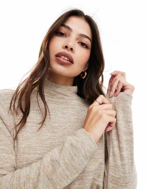 Vero Moda – Mini-Strickkleid in Beige meliert mit hohem Kragen und Taillenschnürung, 3 von 4