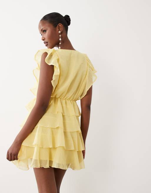 Vero Moda – Minikleid in blassem Bananengelb mit gewickelter Vorderseite und Rüschensaum, 2 von 4