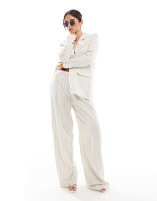 Vero Moda Vero Moda mix and match linen touch pleat front trouser co-ord in oatmeal stripe-Neutral