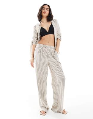 Vero Moda – Mix and Match – Weit geschnittene Hose aus Leinenimitat in Creme gestreift, Kombiteil