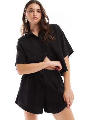 Vero Moda mix & match linen blend loose a line shorts in black