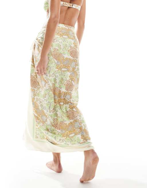 Vero Moda – Mixa och matcha – Limegrön, ormskinnsmönstrad, stor sarong i satin, 4 av 5