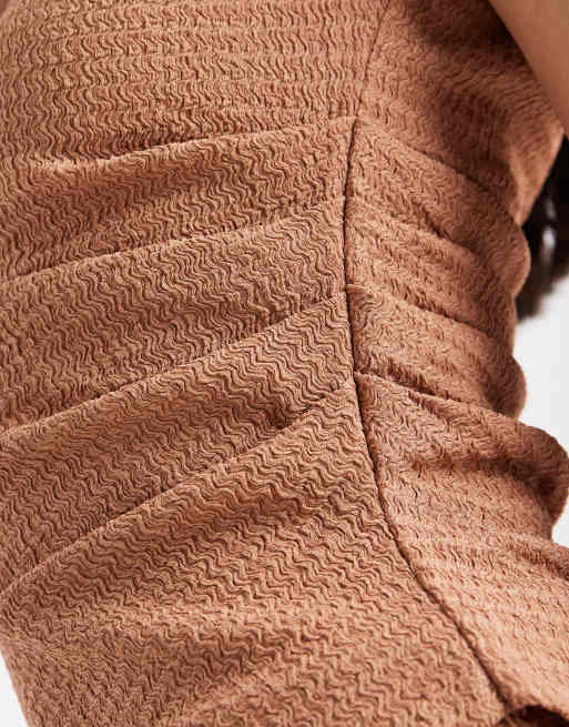 Vero Moda - Mokkabrun top med asymmetrisk detalje og draperinger i tekstureret jersey - Del af sæt, 3 af 4