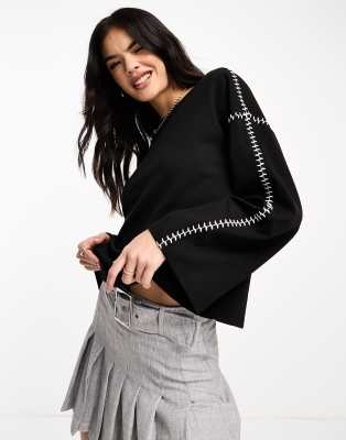 Vero Moda - Monochromer Oversize-Pullover mit Kontrastnähten-Schwarz